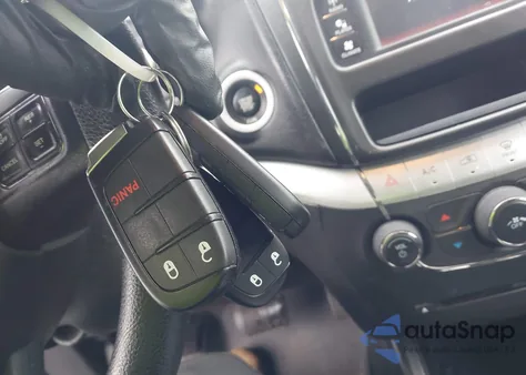 2016 Dodge Journey Sxt z USA, uszkodzony, nr VIN 3C4PDDBG8GT241791